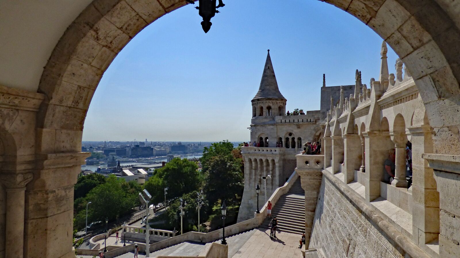 Panasonic Lumix DMC-FZ70 sample photo. Budapest, hungary, bastion photography