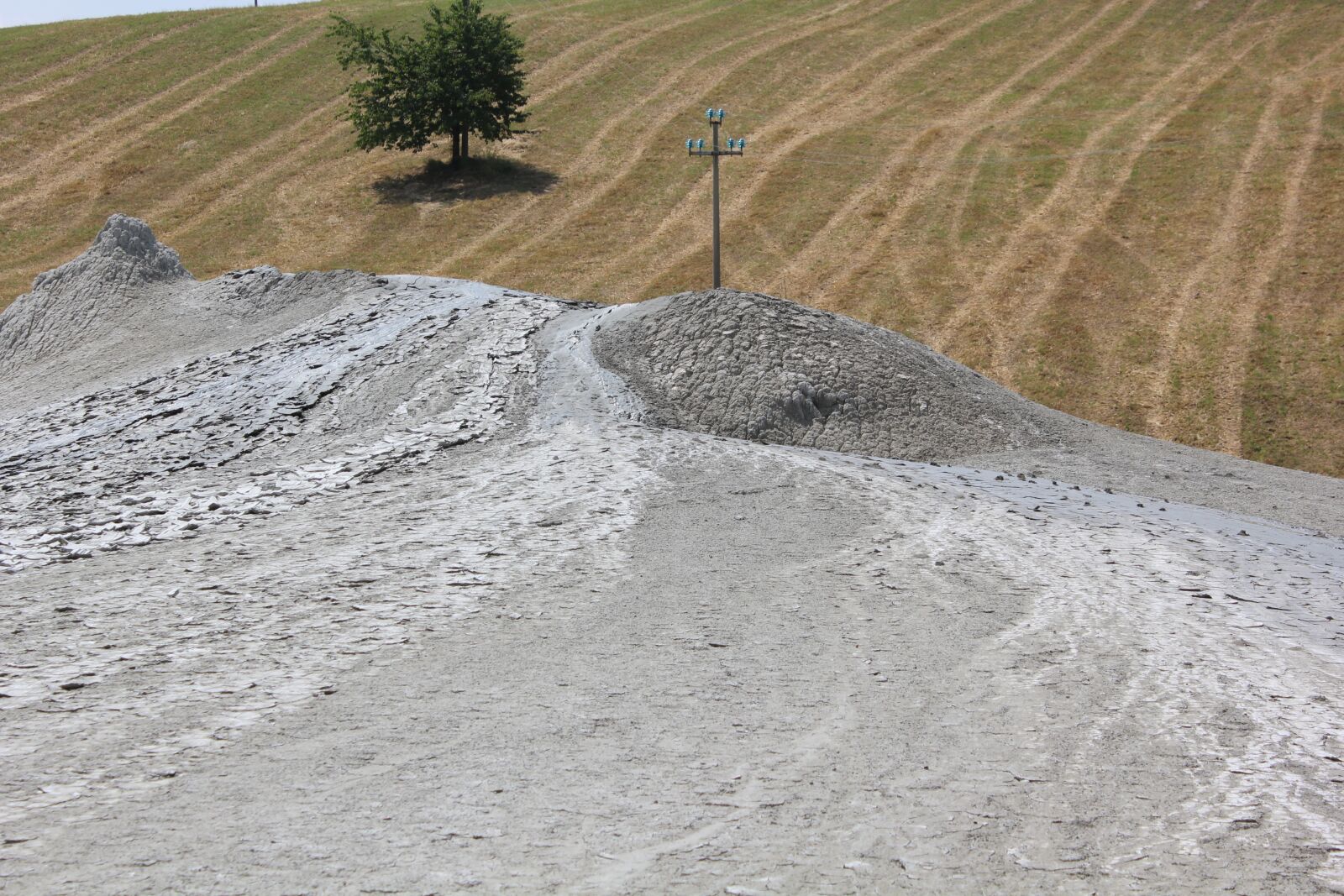 Canon EOS 550D (EOS Rebel T2i / EOS Kiss X4) sample photo. Mud, landscape, campaign photography