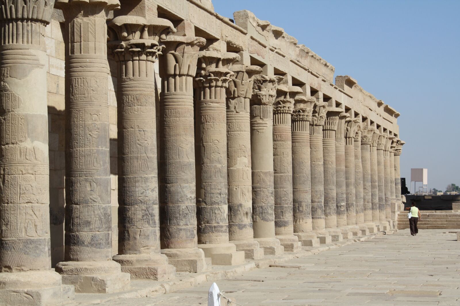 Canon EOS 450D (EOS Rebel XSi / EOS Kiss X2) sample photo. Egypt, nile, temple photography