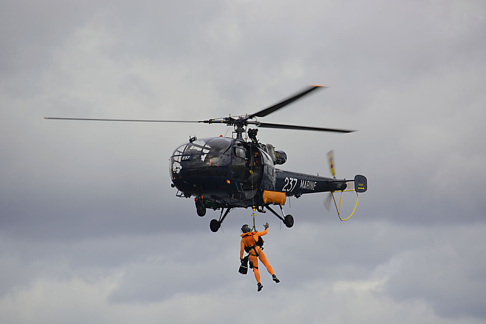 Nikon D5200 sample photo. Aviation, helicoptere, helitreuillage, marin photography