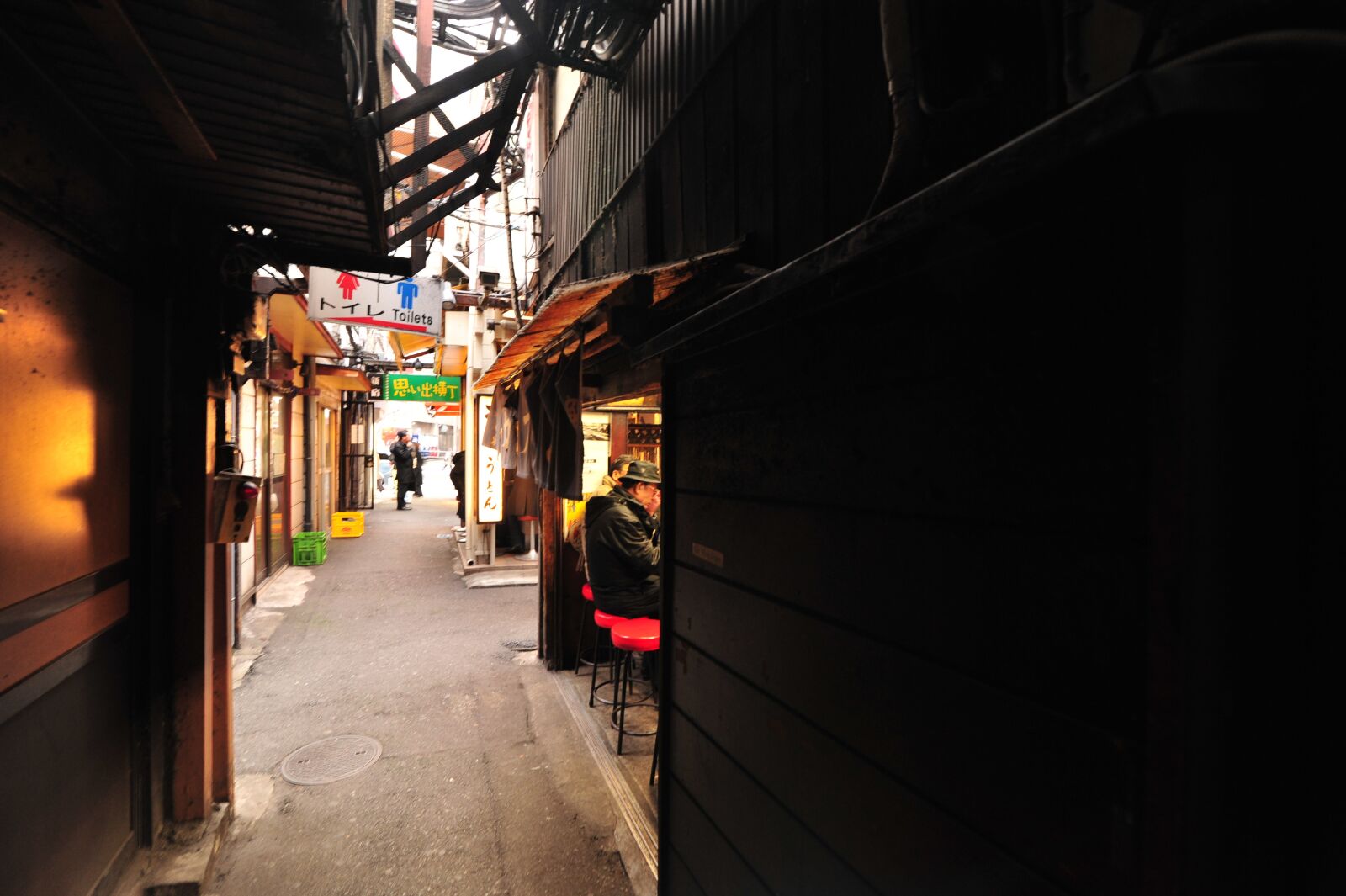 Nikon D700 sample photo. Skyline, tavern, alley photography
