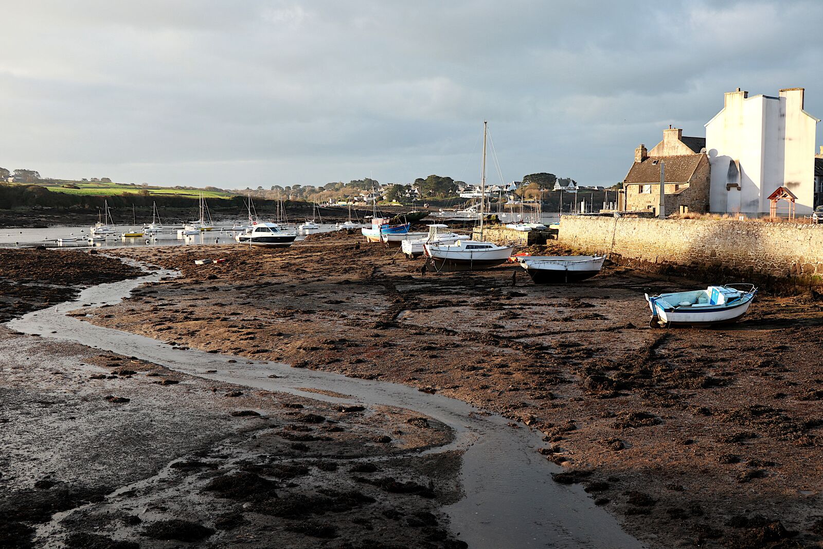 Canon PowerShot G1 X Mark III sample photo. Port, tide, boats photography
