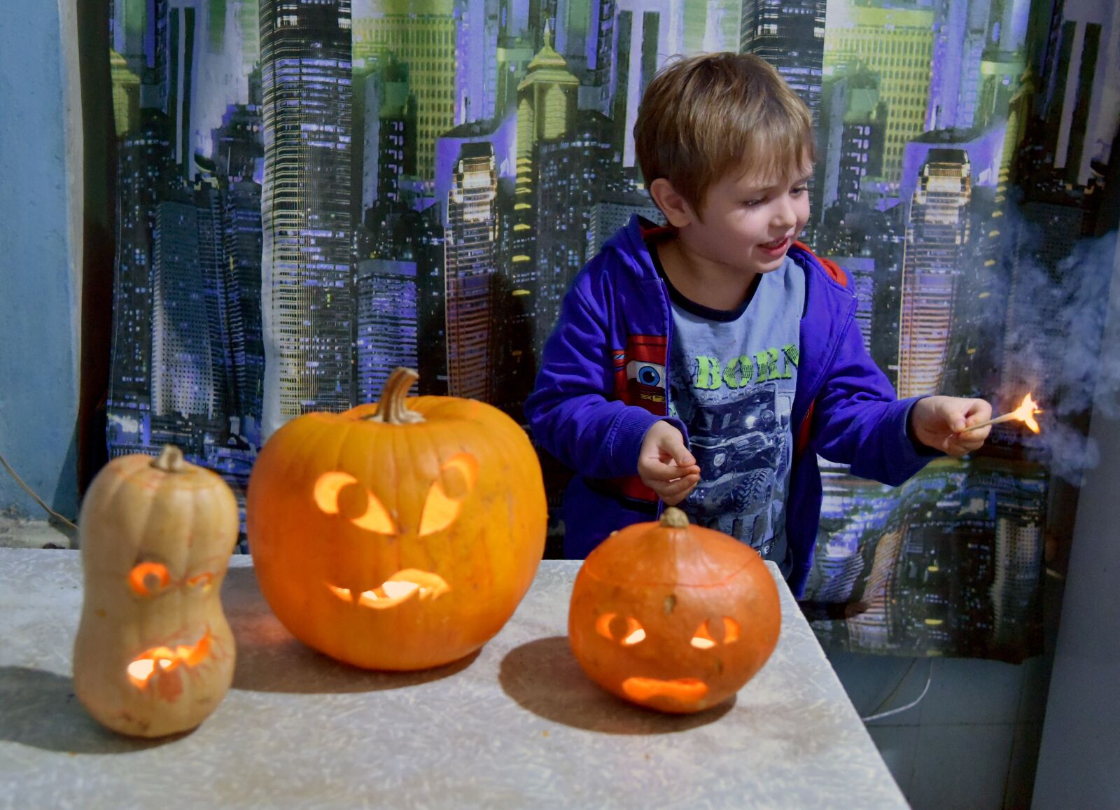 Nikon D750 sample photo. Pumpkin, boy, halloween photography