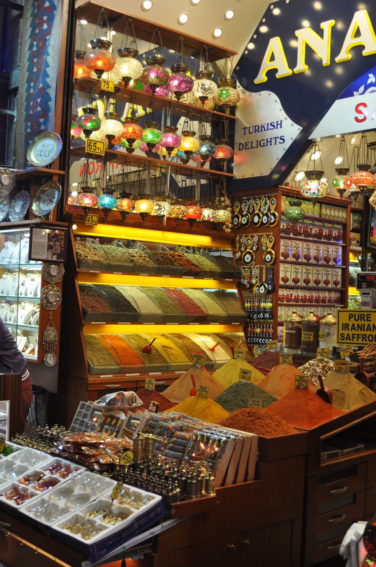 Nikon D90 sample photo. Spices, market, market stall photography