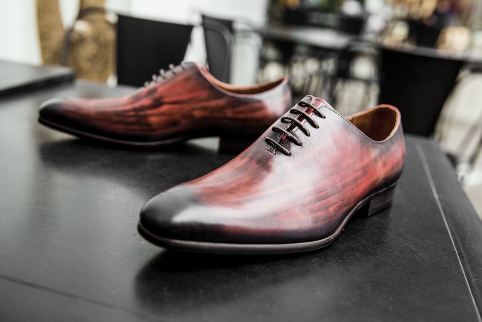 Canon EF 24-70mm F2.8L II USM sample photo. Shoes men, shoe, shine photography