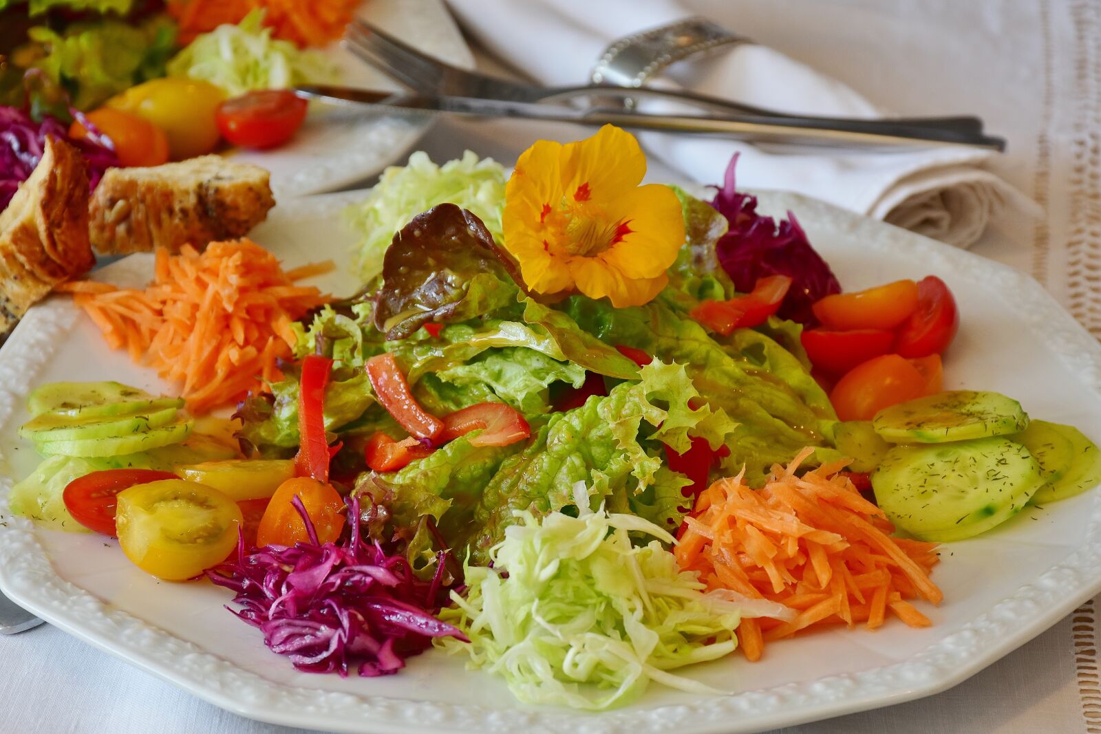 Nikon D7200 sample photo. Salad, salad plate, plate photography