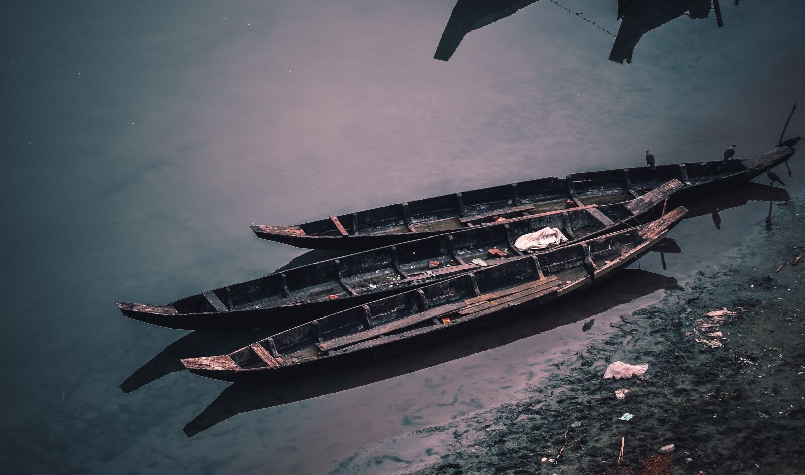 Nikon D5100 sample photo. Boats, river banks, winter photography
