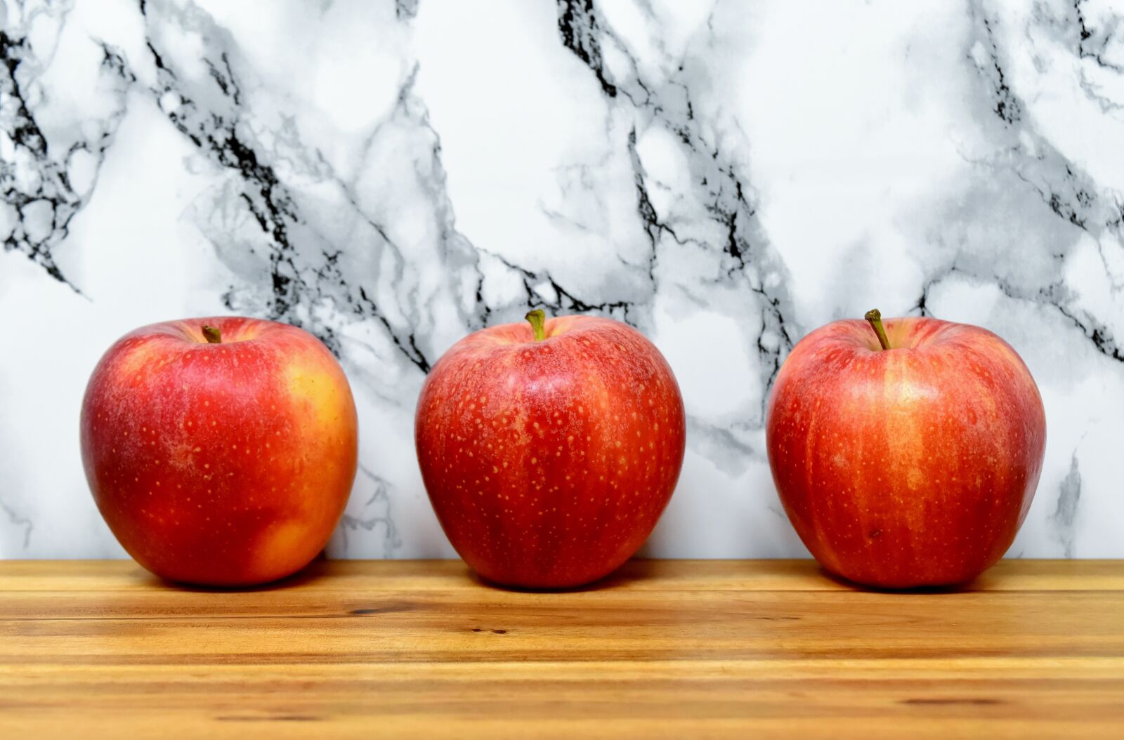 Nikon D7200 sample photo. Apple, fruit, healthy photography