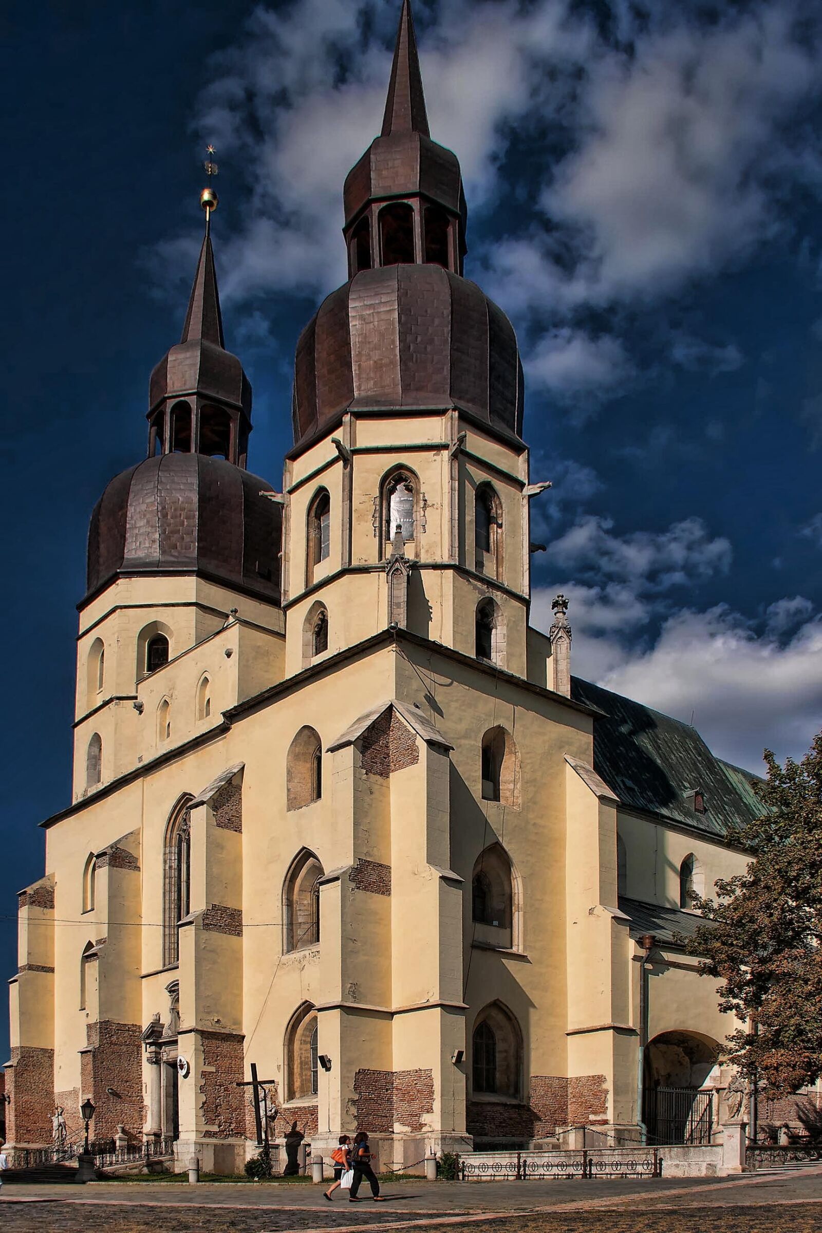 Canon EOS 500D (EOS Rebel T1i / EOS Kiss X3) sample photo. Trnava, slovakia, religion photography