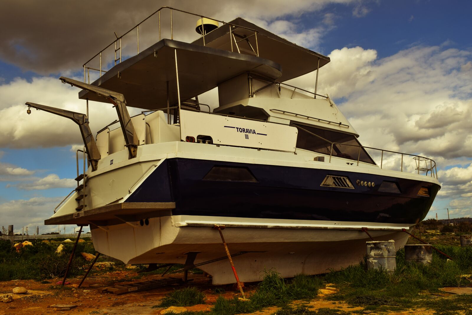 Nikon D3300 sample photo. Boat, vessel, grounded photography