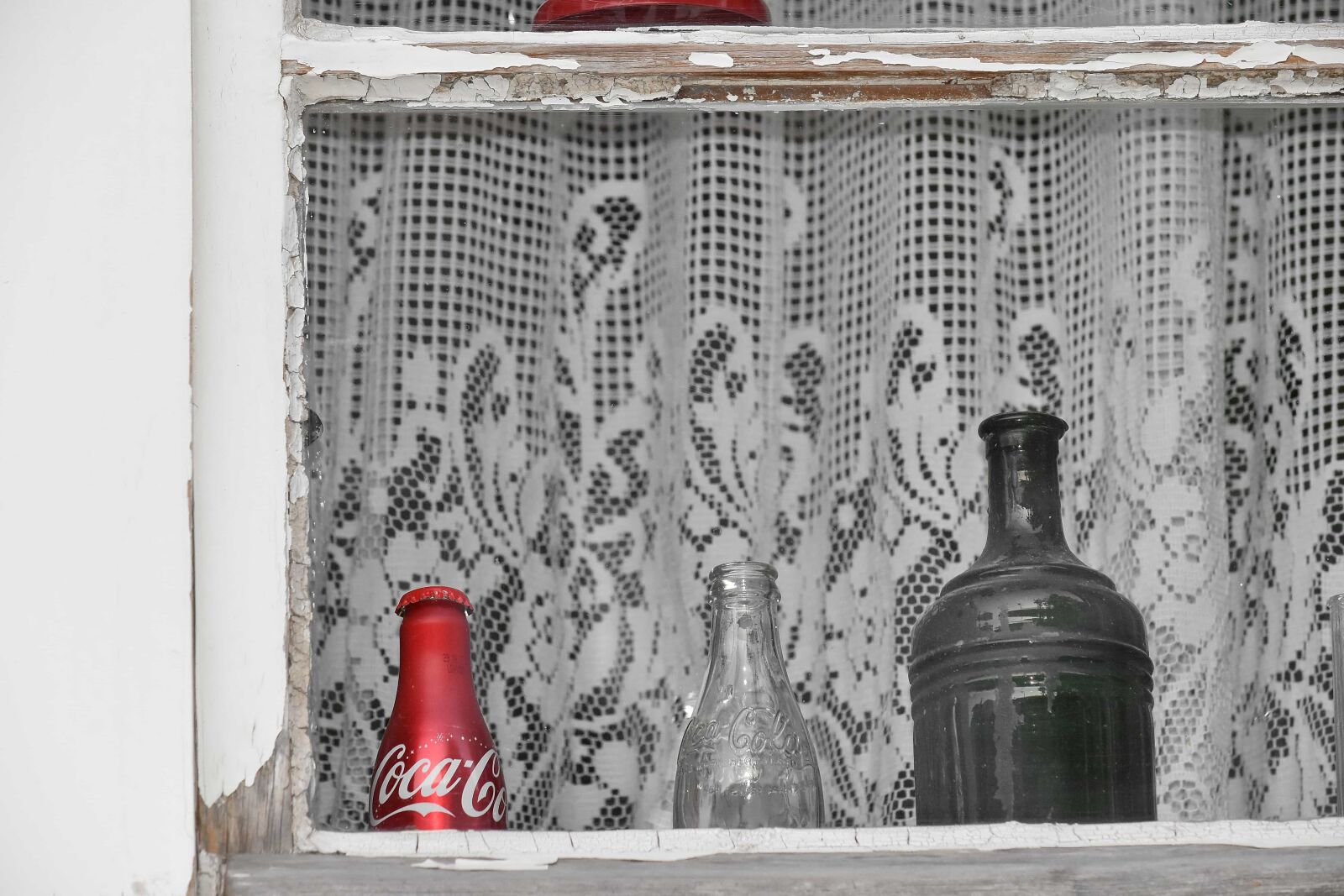 Nikon D5500 sample photo. Still life, windows, glass photography