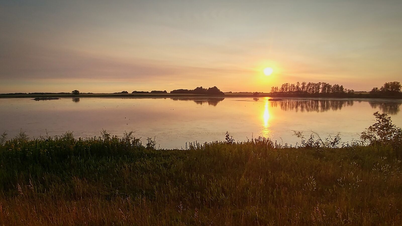 LG G5 sample photo. Sunset, warm, lake photography