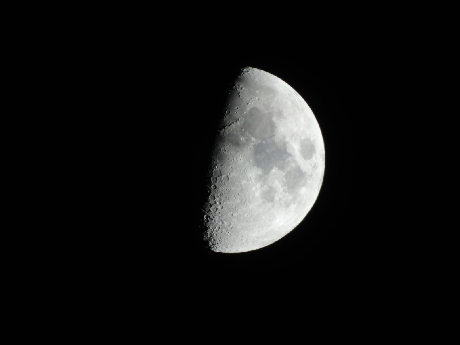 Sony Cyber-shot DSC-H400 sample photo. Luna, night, sky photography