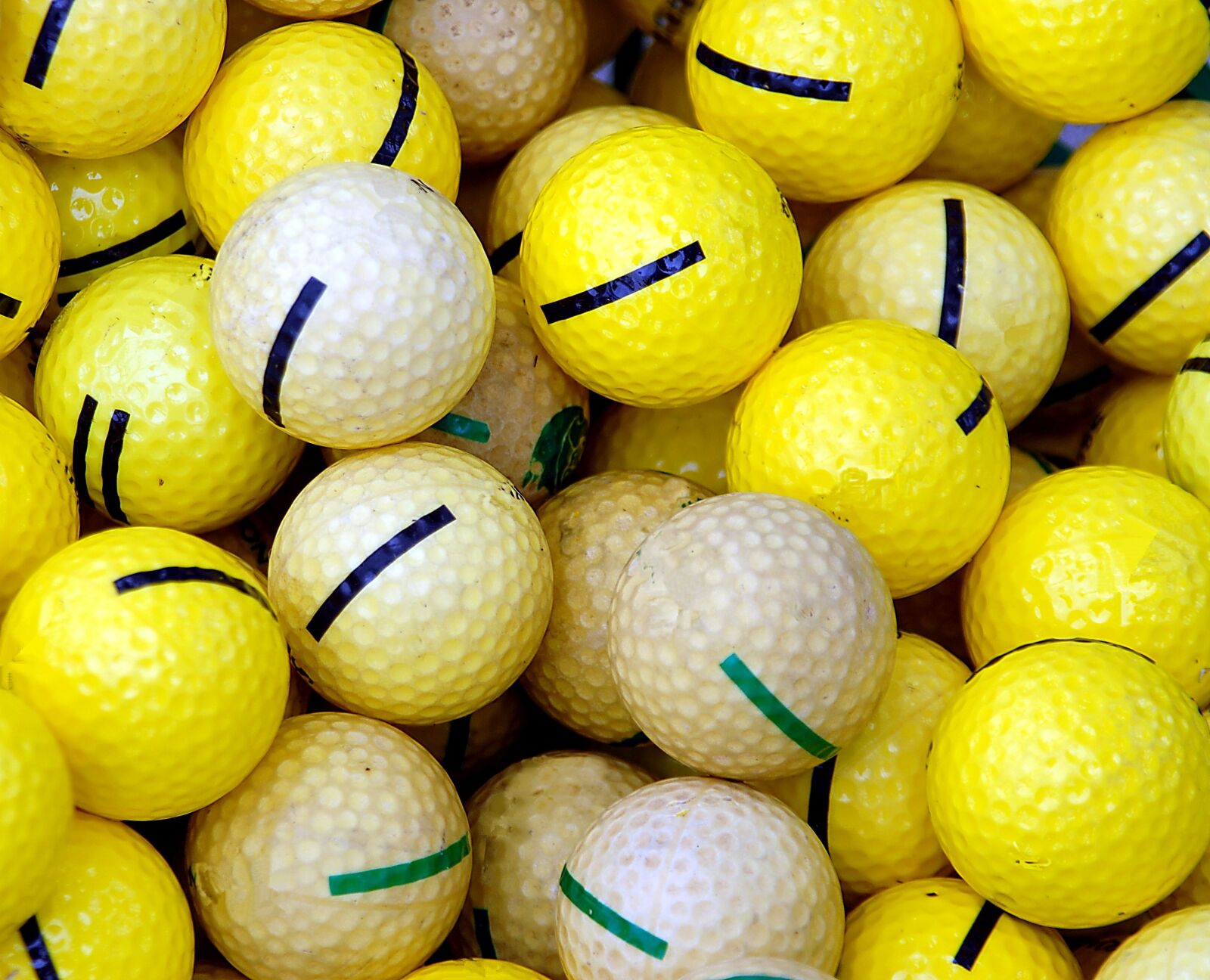 Nikon D200 sample photo. Golf balls, practice, balls photography
