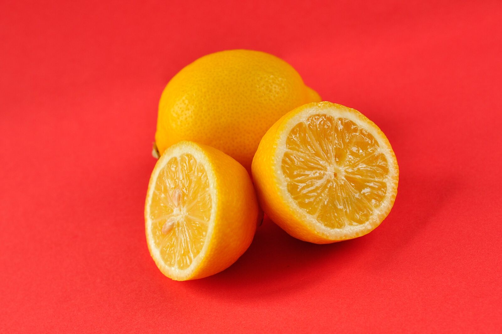 Nikon D90 sample photo. Lemons, sour, pink photography
