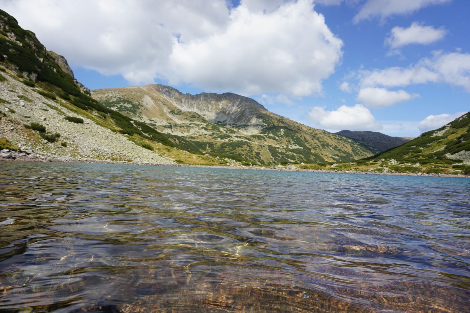 Sony E 16-50mm F3.5-5.6 PZ OSS sample photo. Mountain, lake, water photography