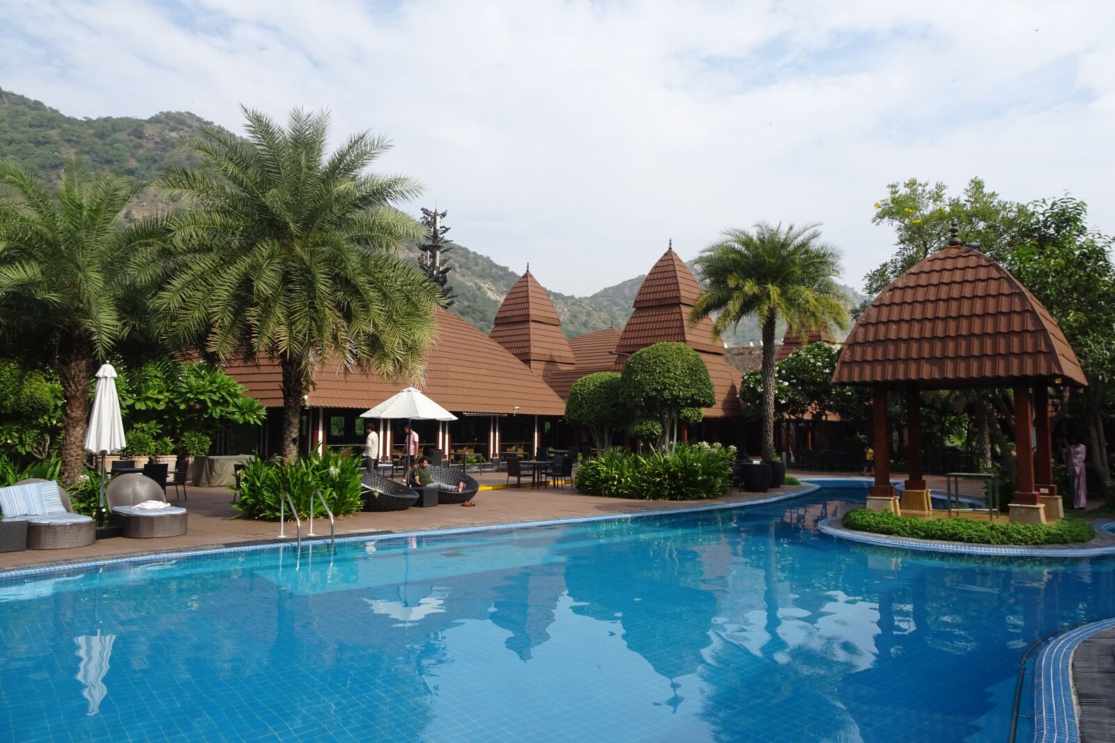 Sony Cyber-shot DSC-HX90V sample photo. Pool, resort, architecture photography