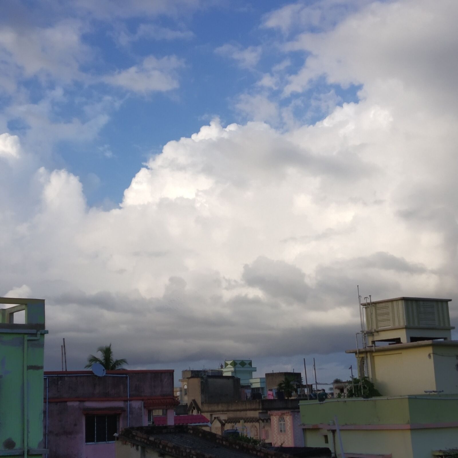 Xiaomi Redmi Y2 sample photo. Blue, sky, cloud photography
