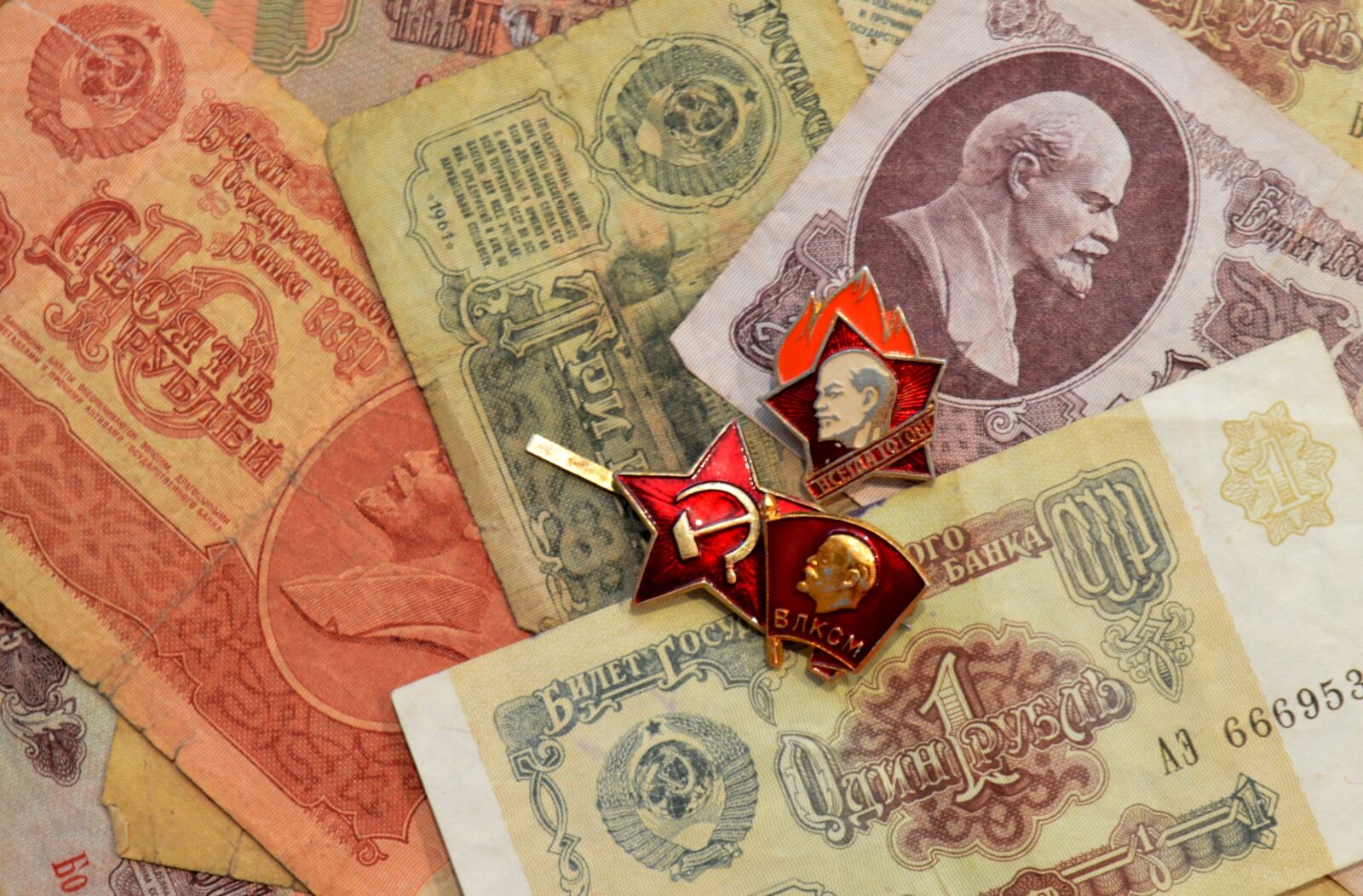 Nikon D3200 sample photo. The soviet union, soviet photography