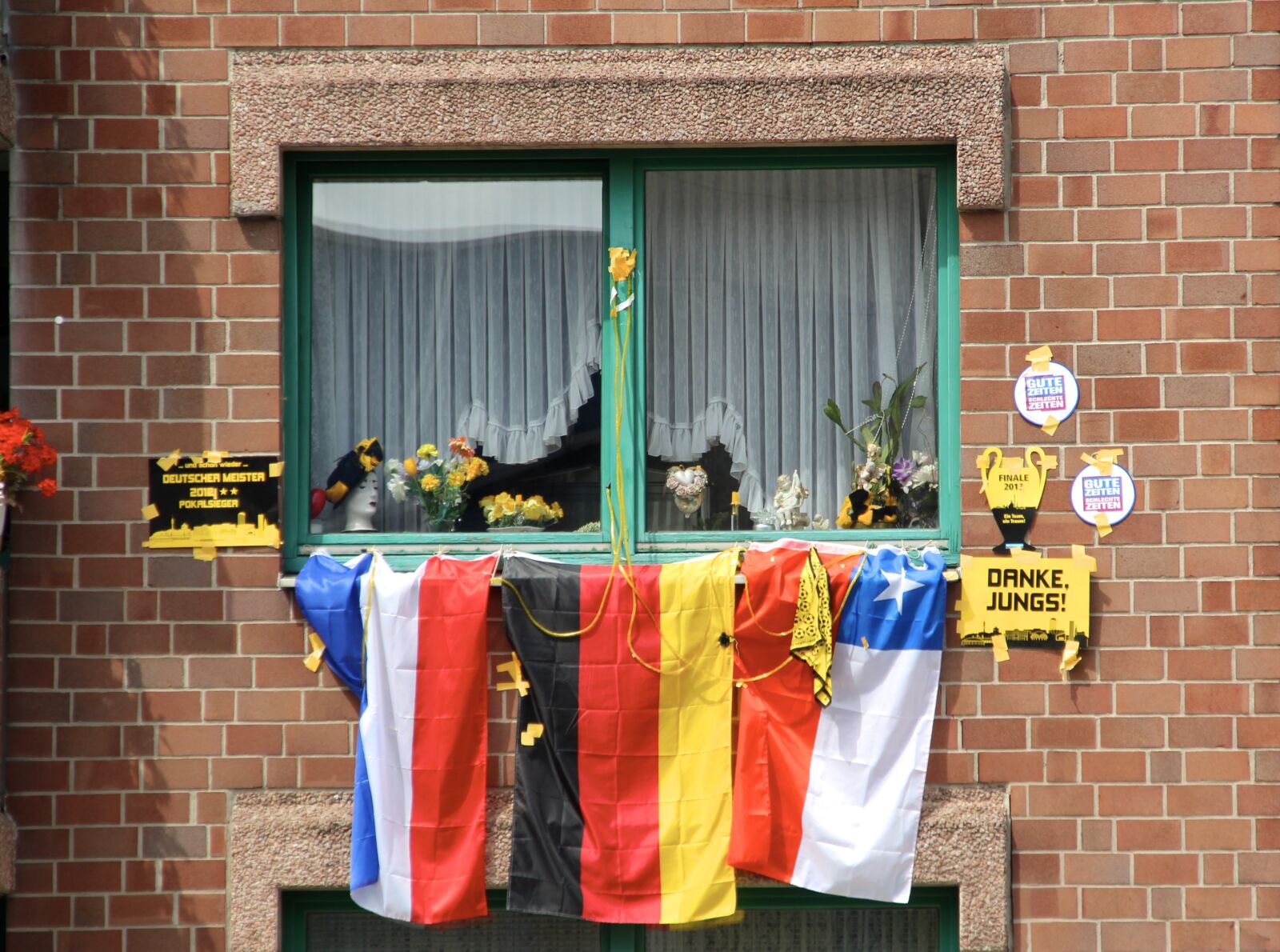 Canon EOS 600D (Rebel EOS T3i / EOS Kiss X5) sample photo. Bvb fan, borussia, dortmund photography
