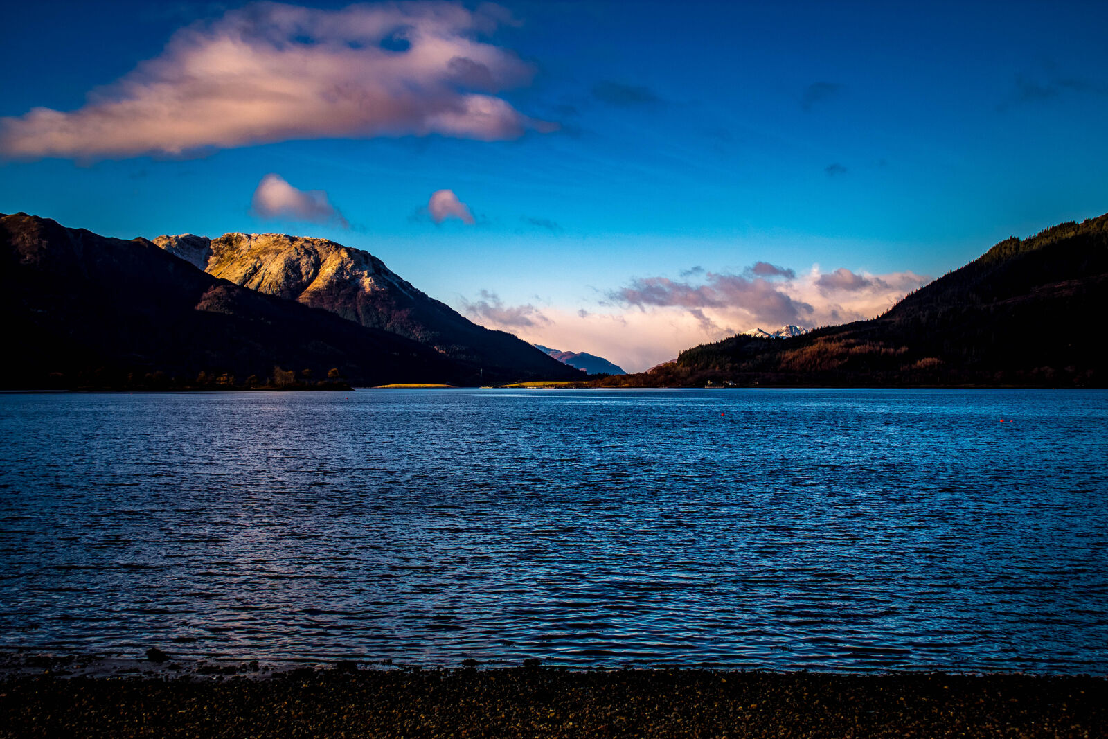 Canon EOS 1300D (EOS Rebel T6 / EOS Kiss X80) sample photo. Hills, landscape, loch, mountain photography