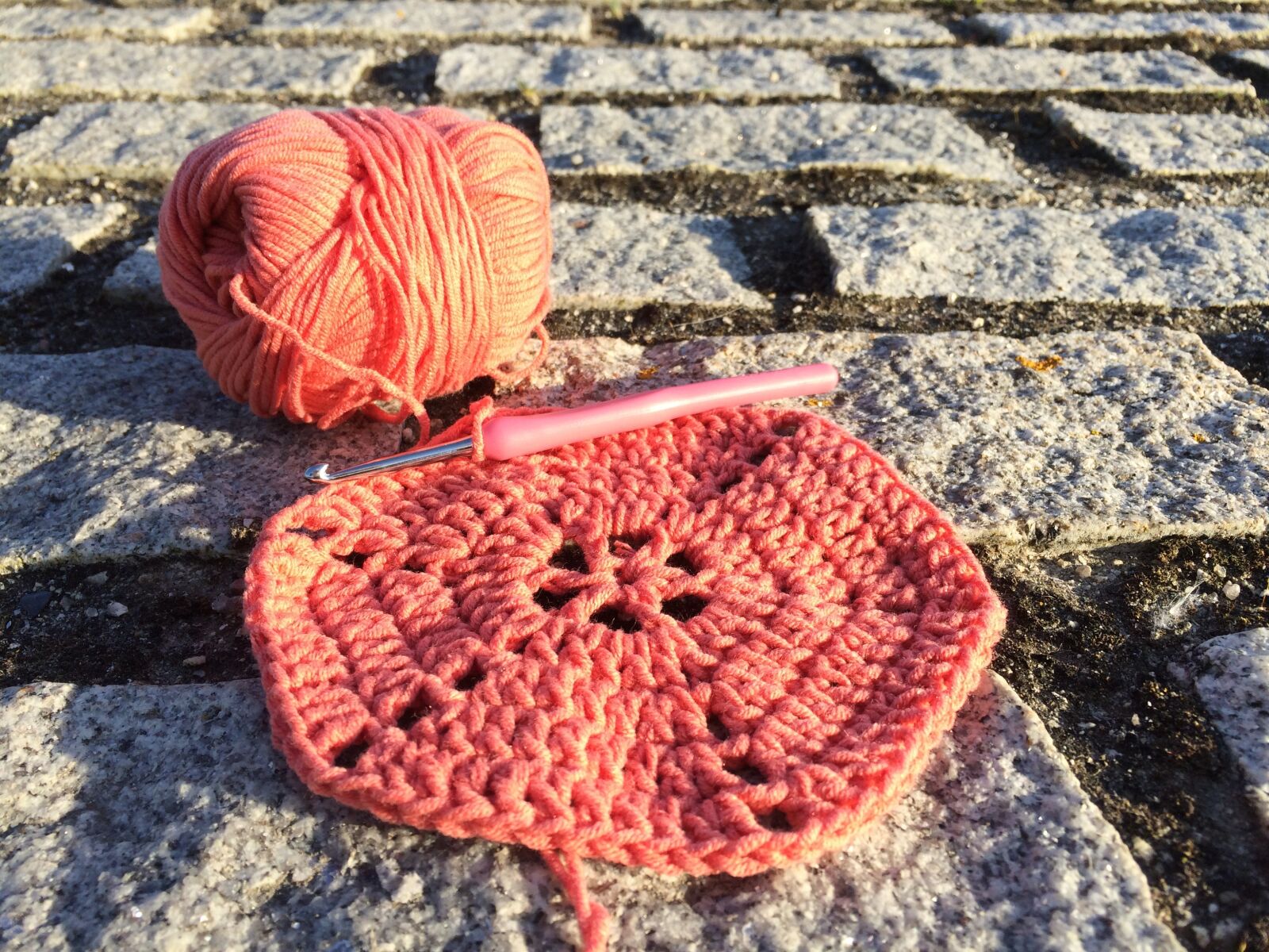 iPhone 5s back camera 4.15mm f/2.2 sample photo. Crochet, wool, hobby photography