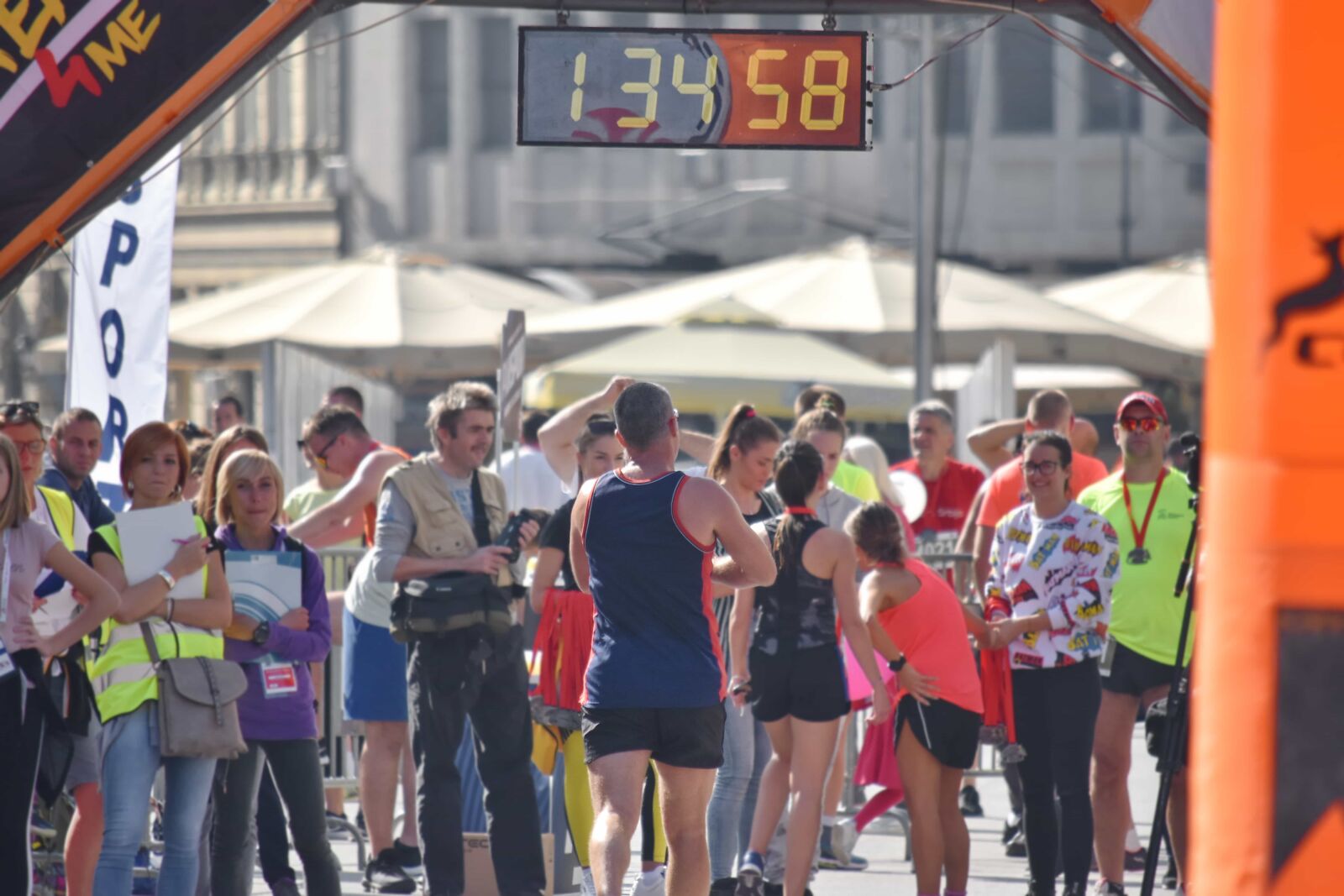 Nikon D5500 sample photo. Finish, marathon, race, sport photography