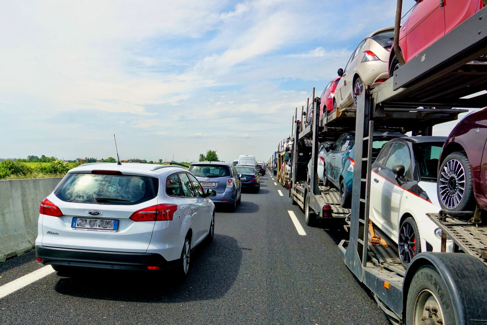 Sony a6000 sample photo. Road, jam, vehicles photography