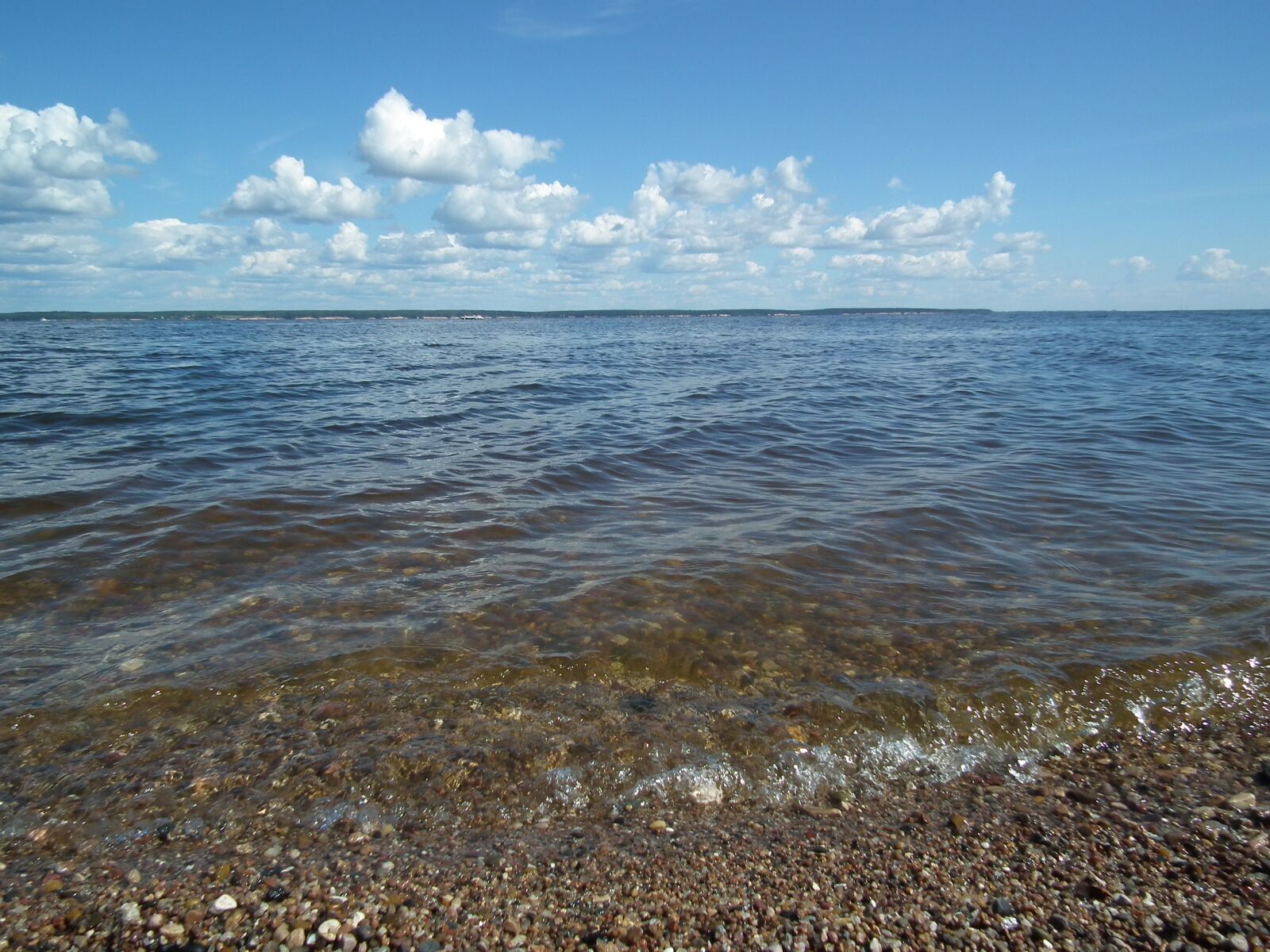 FujiFilm FinePix HS10 (FinePix HS11) sample photo. Reservoir, water surface, wave photography