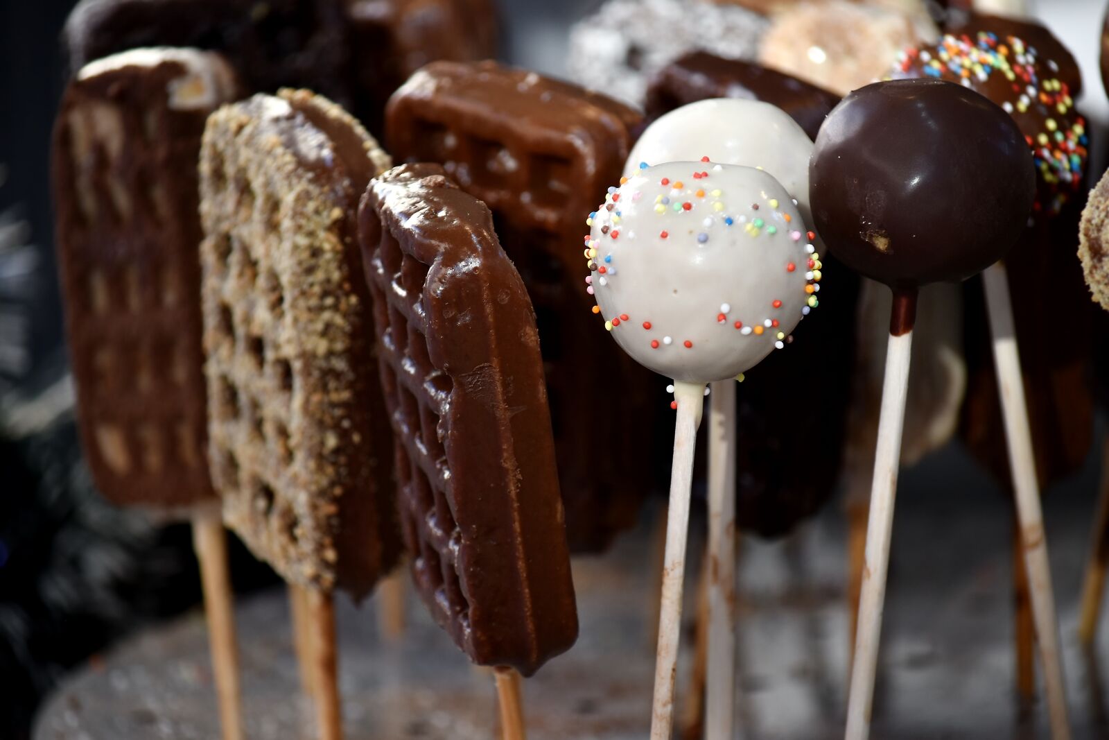 Nikon D5500 sample photo. Sugar, chocolate, dark, candy photography