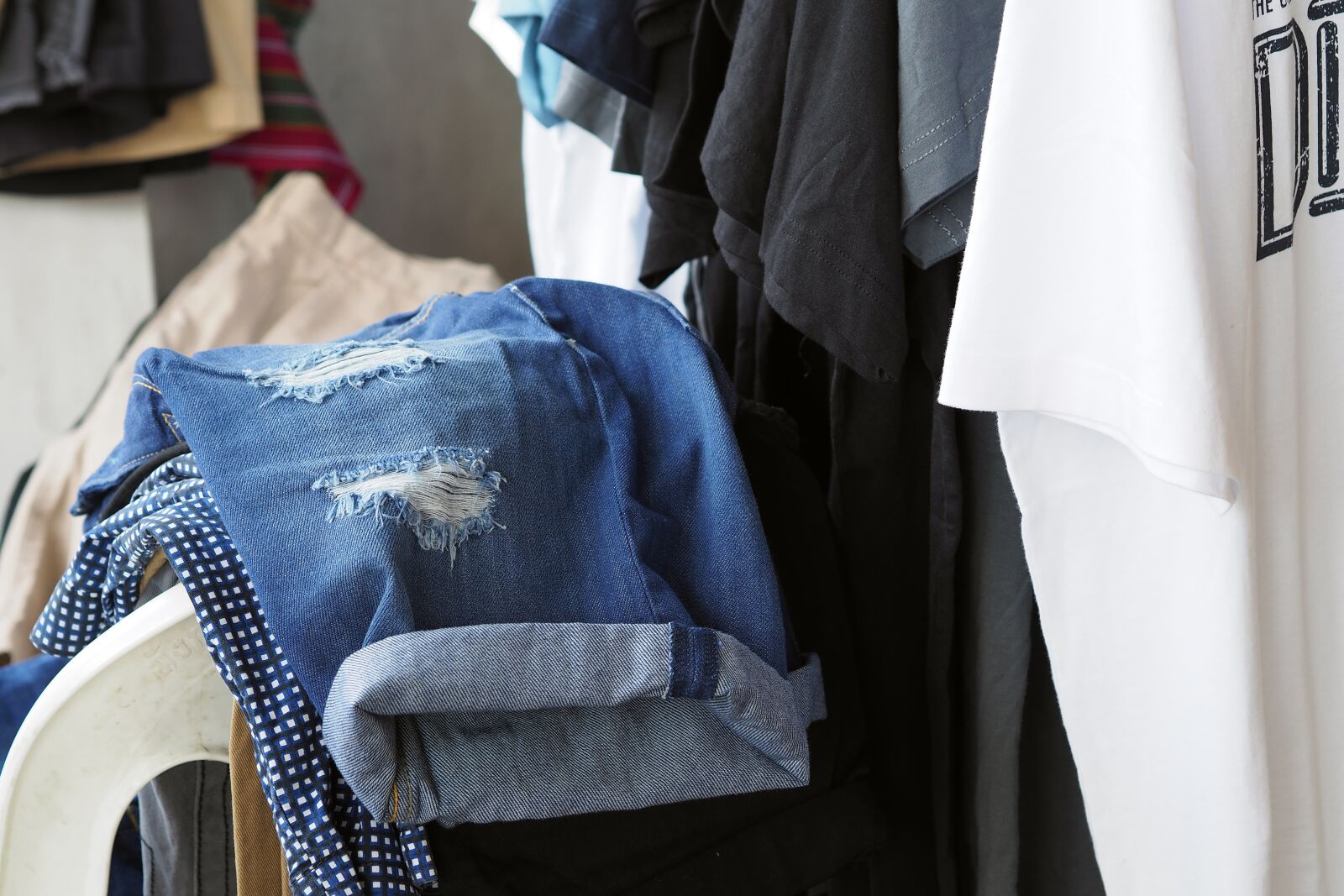 Olympus OM-D E-M5 II + Olympus M.Zuiko Digital 45mm F1.8 sample photo. Pants, across, dry photography