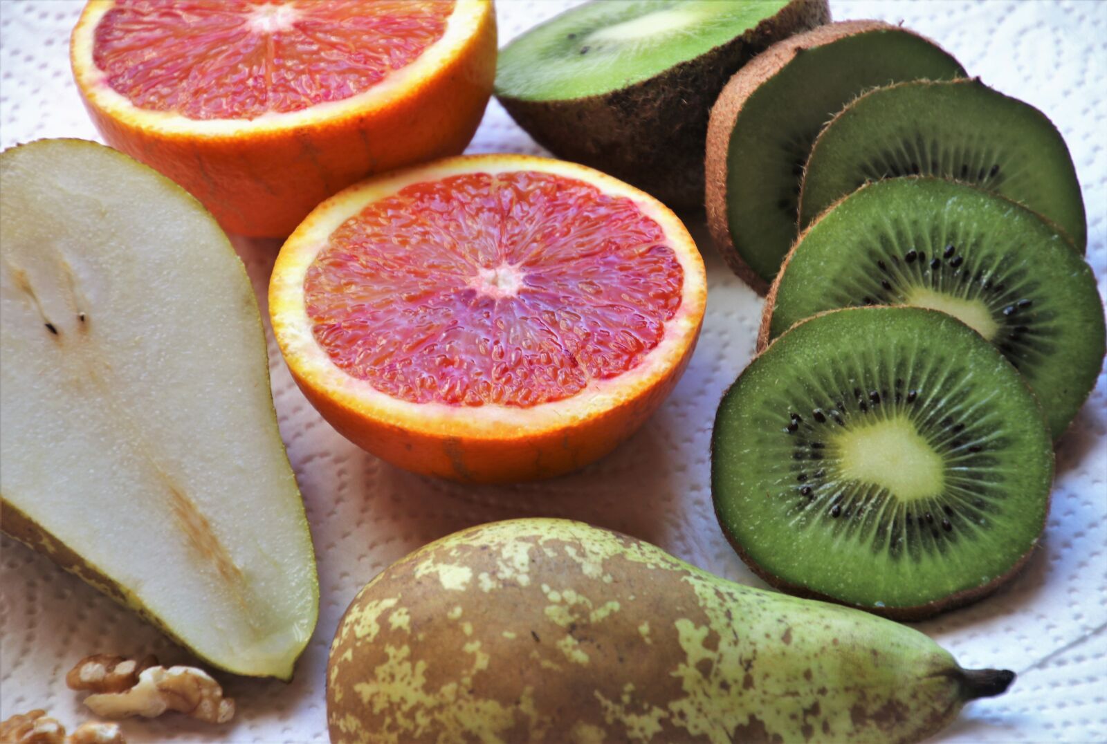 Canon EOS 80D sample photo. Kiwi, pear, mandarin photography