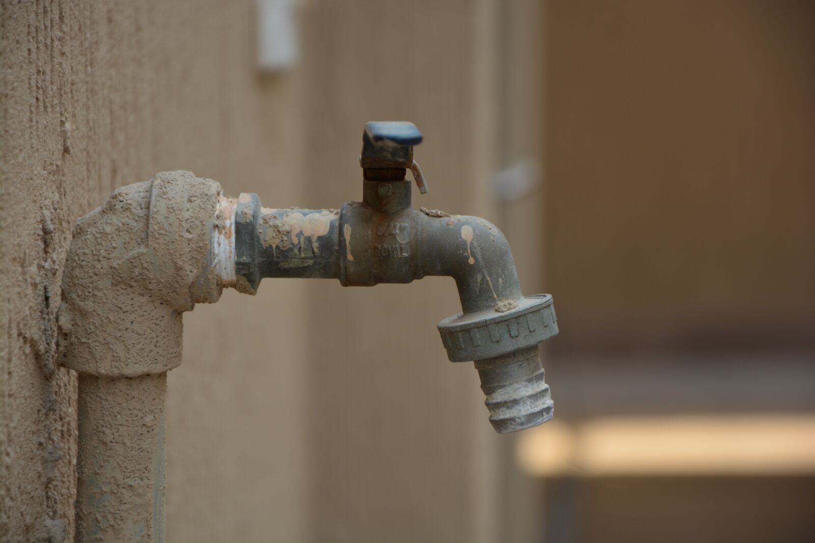 Nikon D5200 sample photo. Plumber, under construction, home photography