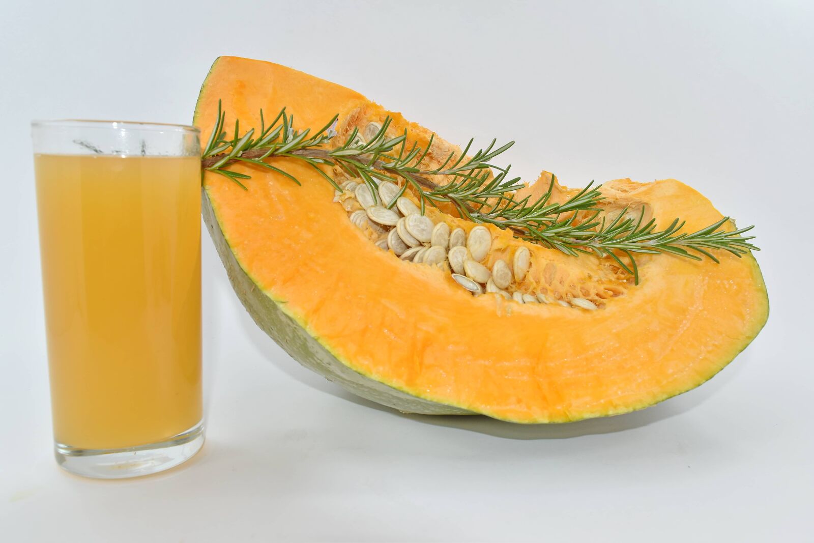 Nikon D5500 sample photo. Beverage, juice, pumpkin seed photography
