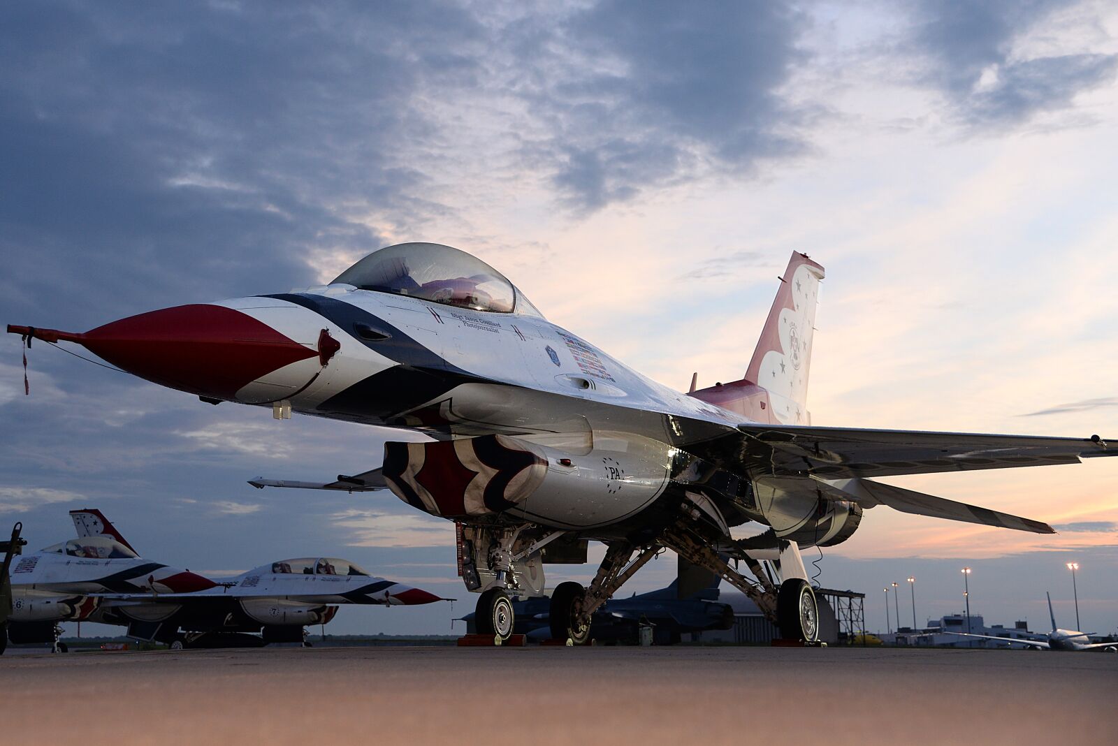 Nikon D610 sample photo. F-16 thunderbird, aircraft, aviation photography