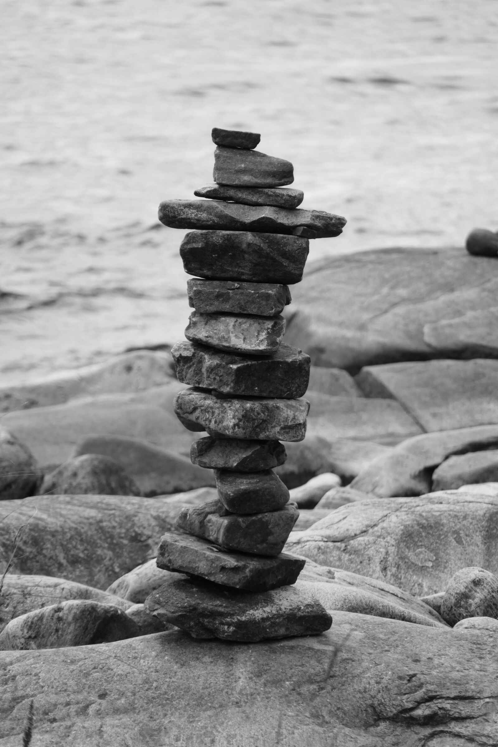 Panasonic Lumix DMC-FZ1000 sample photo. Stones, stone column, stacked photography