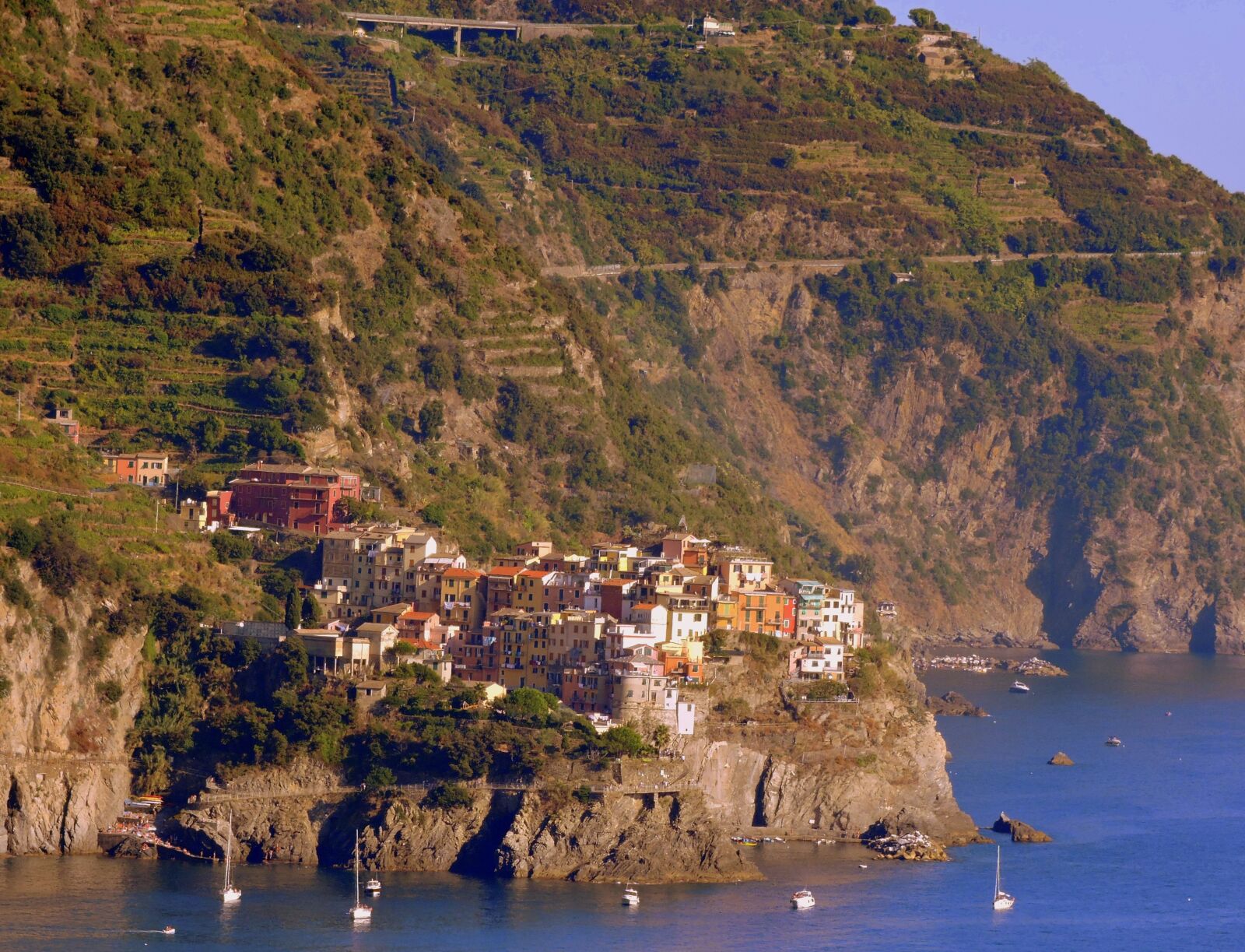 Nikon Coolpix P600 sample photo. Houses, mountain, sea photography
