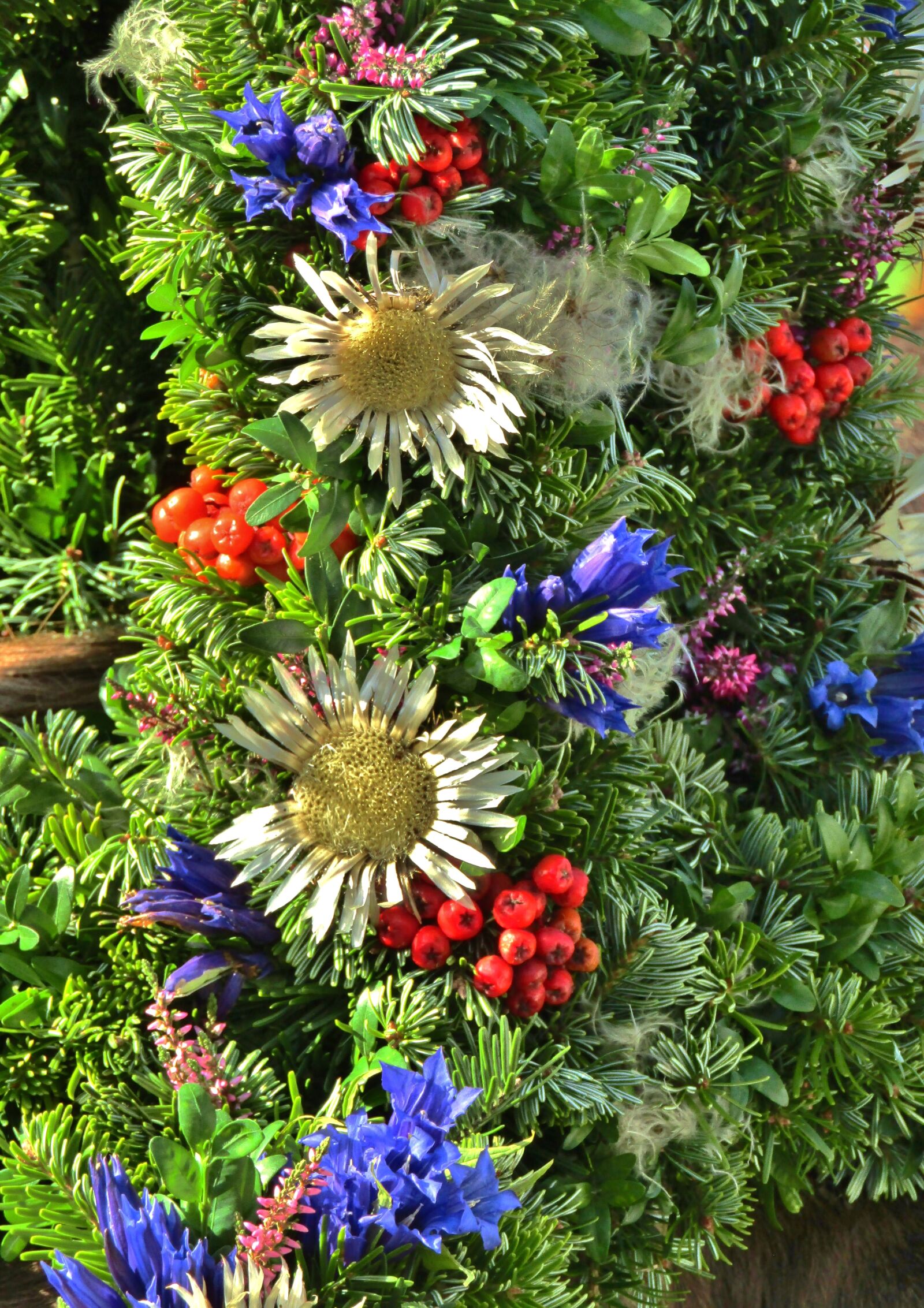 Canon POWERSHOT SX432 IS sample photo. Viehscheid, headdress, tradition photography