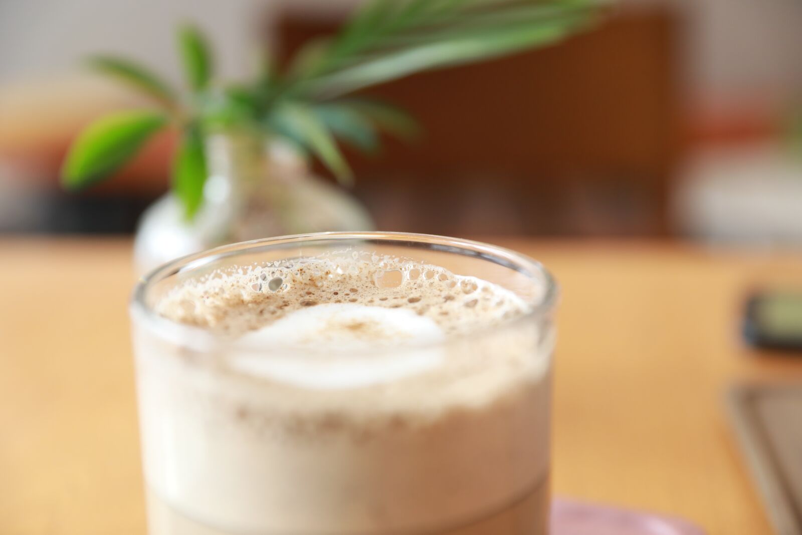 Canon EOS 5D Mark IV sample photo. Milk, warm, includes photography