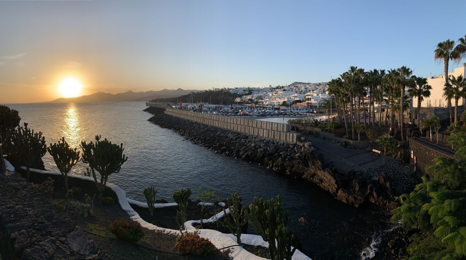 Apple iPhone XR sample photo. Lanzarote, puerto del carmen photography