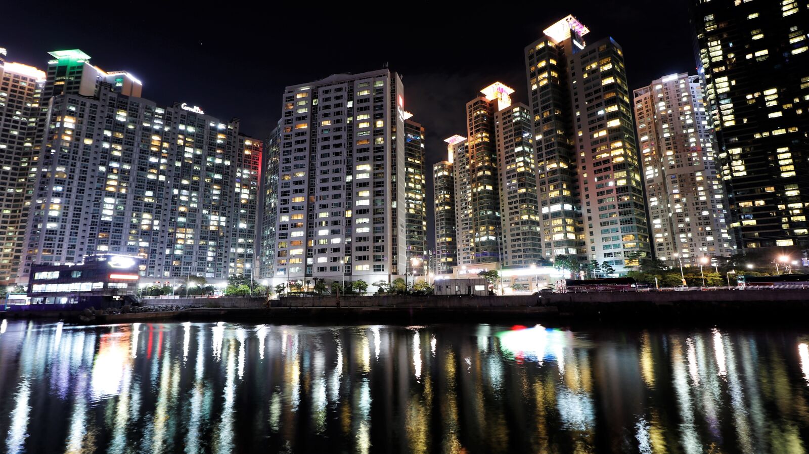 Canon EOS 80D sample photo. Korea, haeundae beach, busan photography