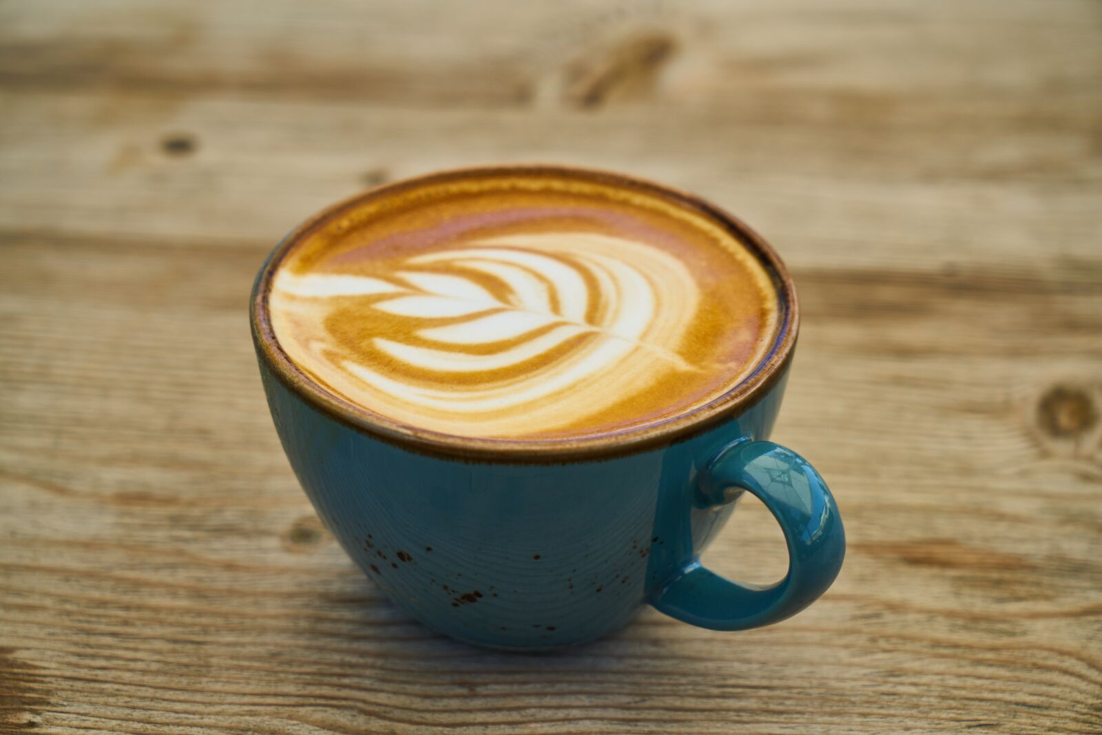 Sony a7R II sample photo. Latte, coffee, foam photography