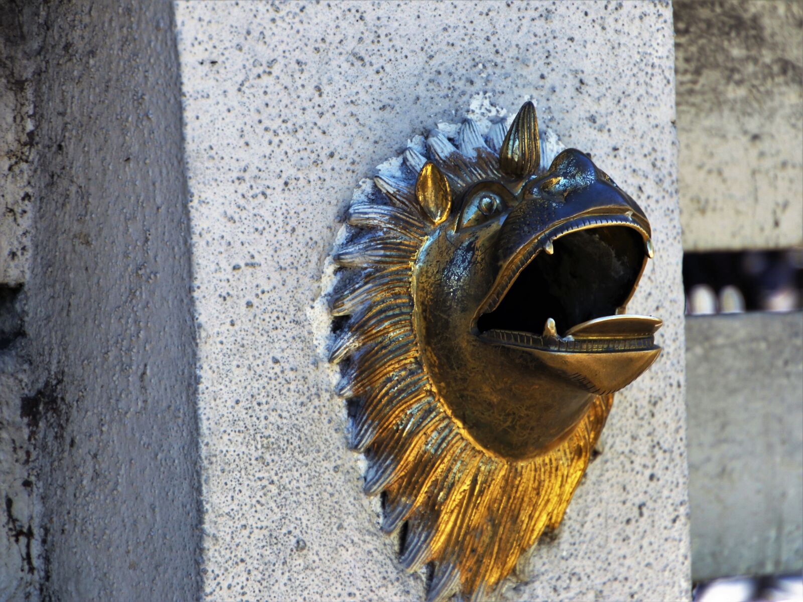 Canon EOS 80D sample photo. Dragon, metal, the mouth photography