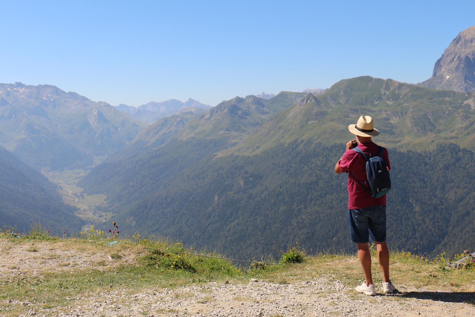 Canon EOS 700D (EOS Rebel T5i / EOS Kiss X7i) sample photo. Man, photographer, mountains photography