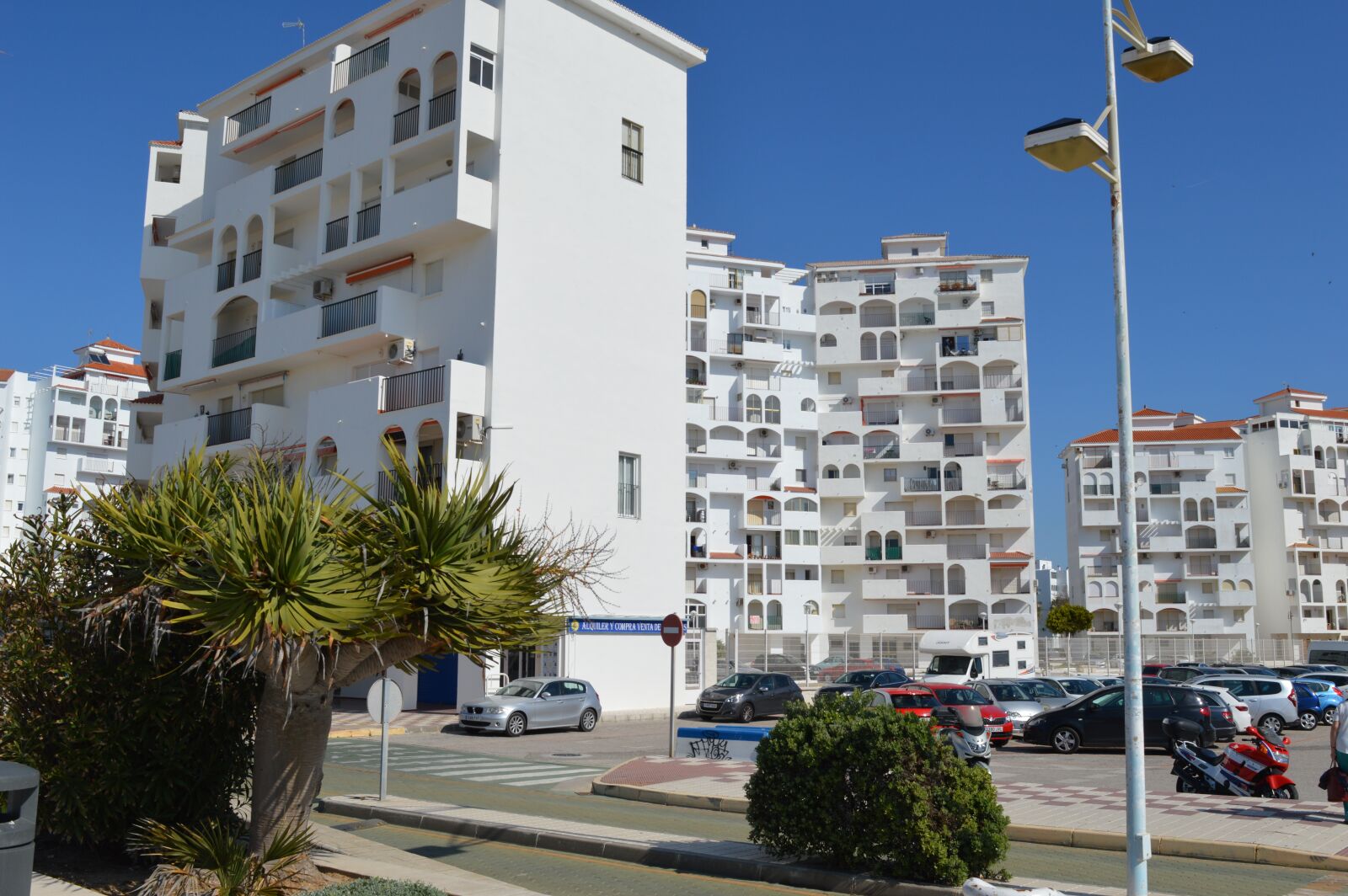 Nikon D3200 sample photo. Multi-storey building, building, house photography