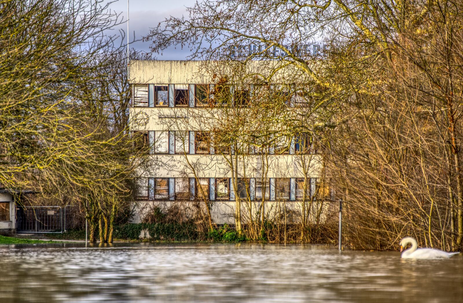 Sony E 55-210mm F4.5-6.3 OSS sample photo. High water, flooding, river photography
