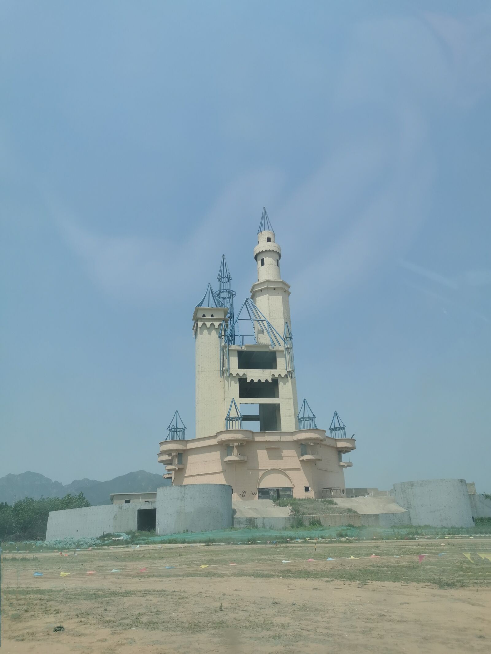 HUAWEI P30 sample photo. Castle, building, tower photography