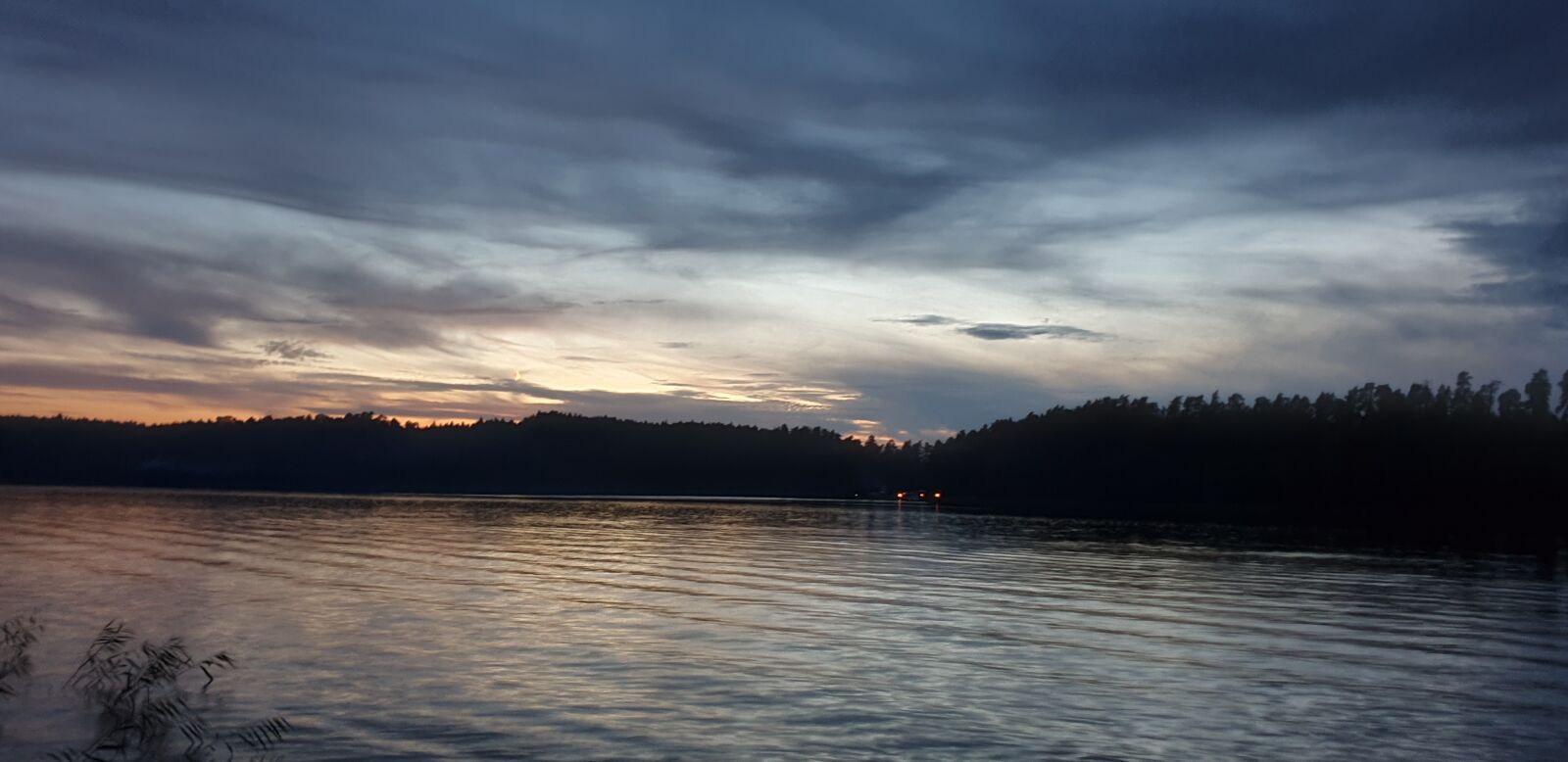 Samsung Galaxy S9+ sample photo. West, lake, evening photography