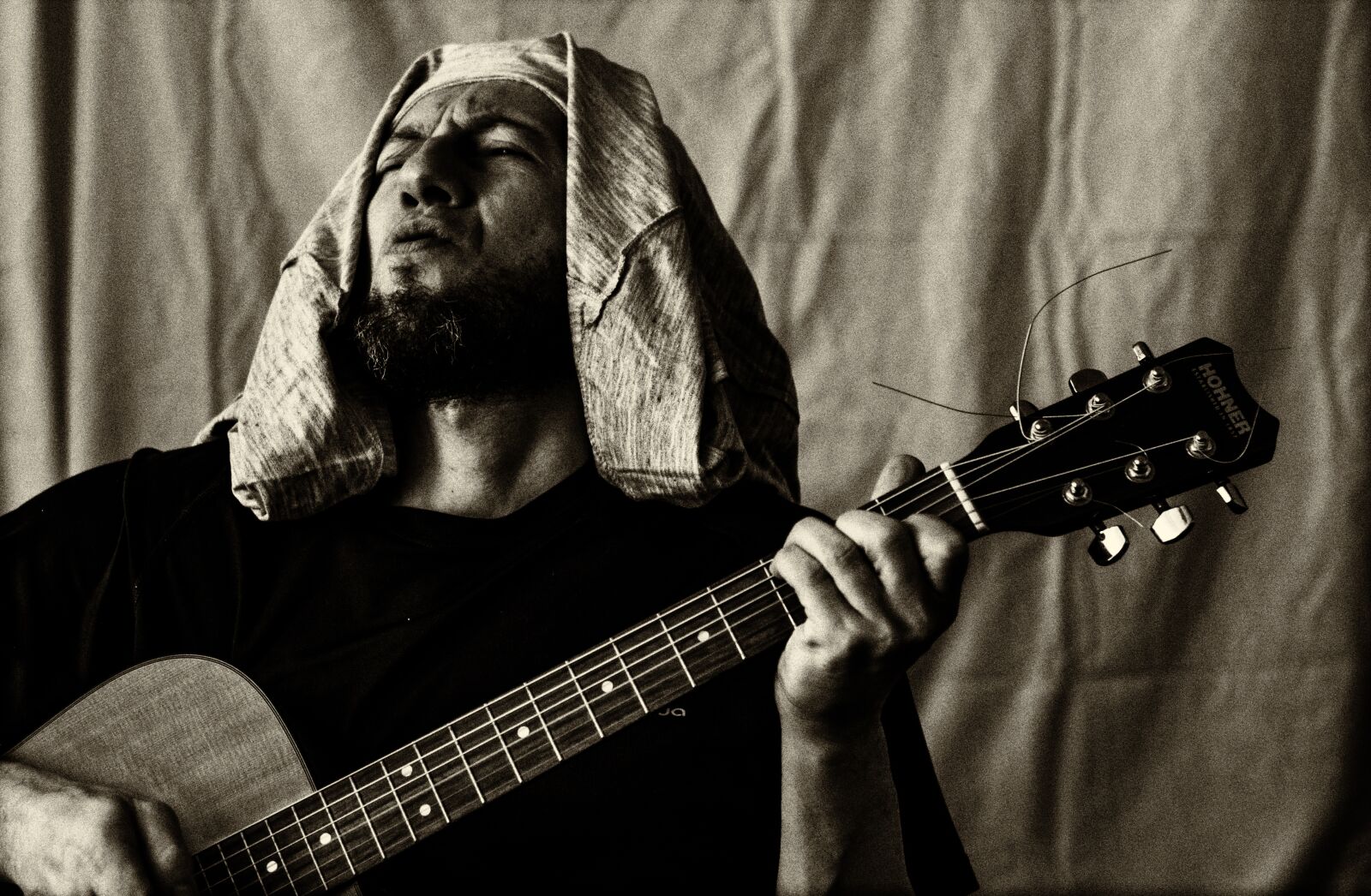 Nikon D7100 sample photo. Guitar, guitarist photography