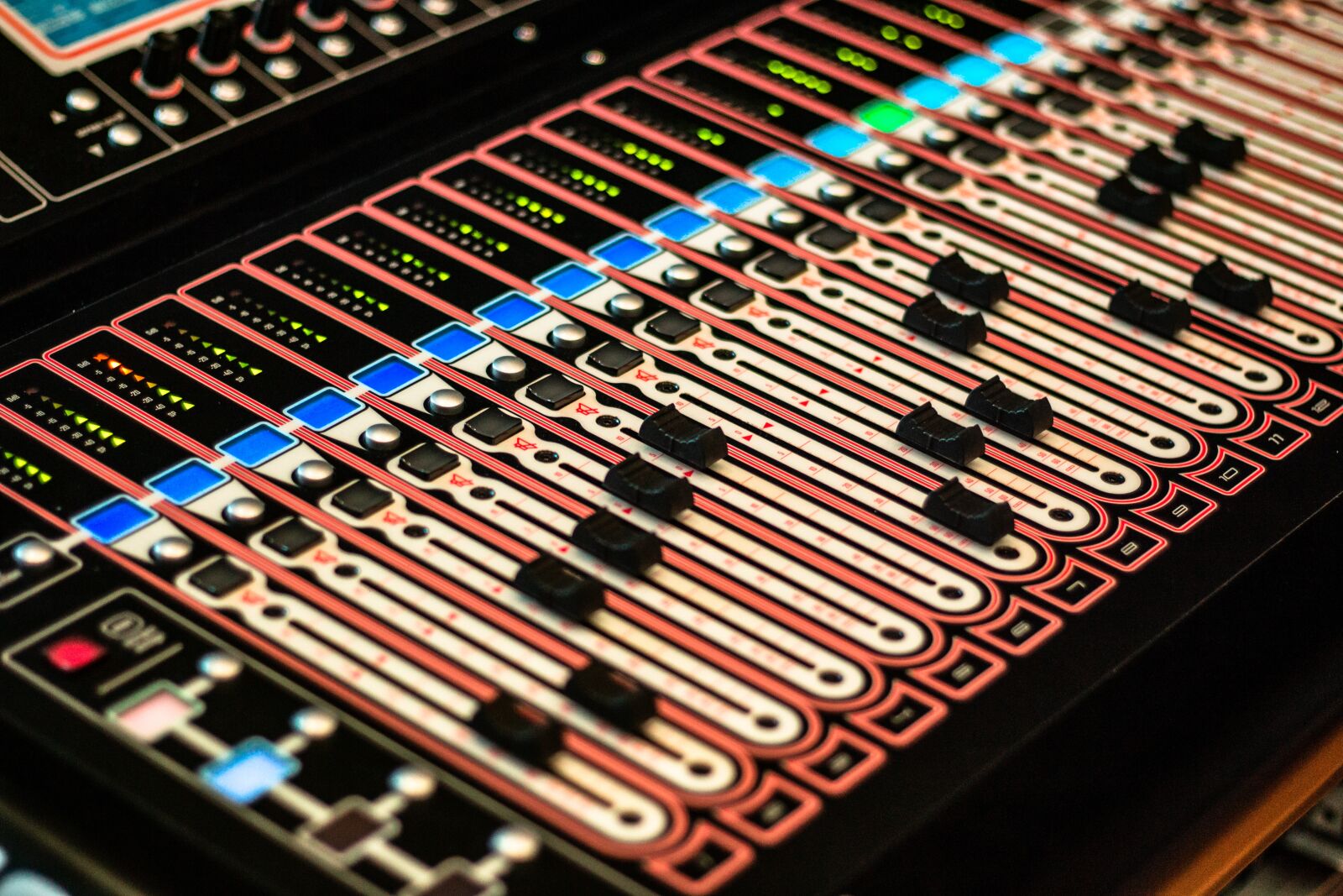 Canon EOS 700D (EOS Rebel T5i / EOS Kiss X7i) sample photo. Fader, audio mixer, console photography
